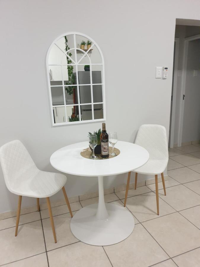 Ballito Luxury Apartment Екстер'єр фото